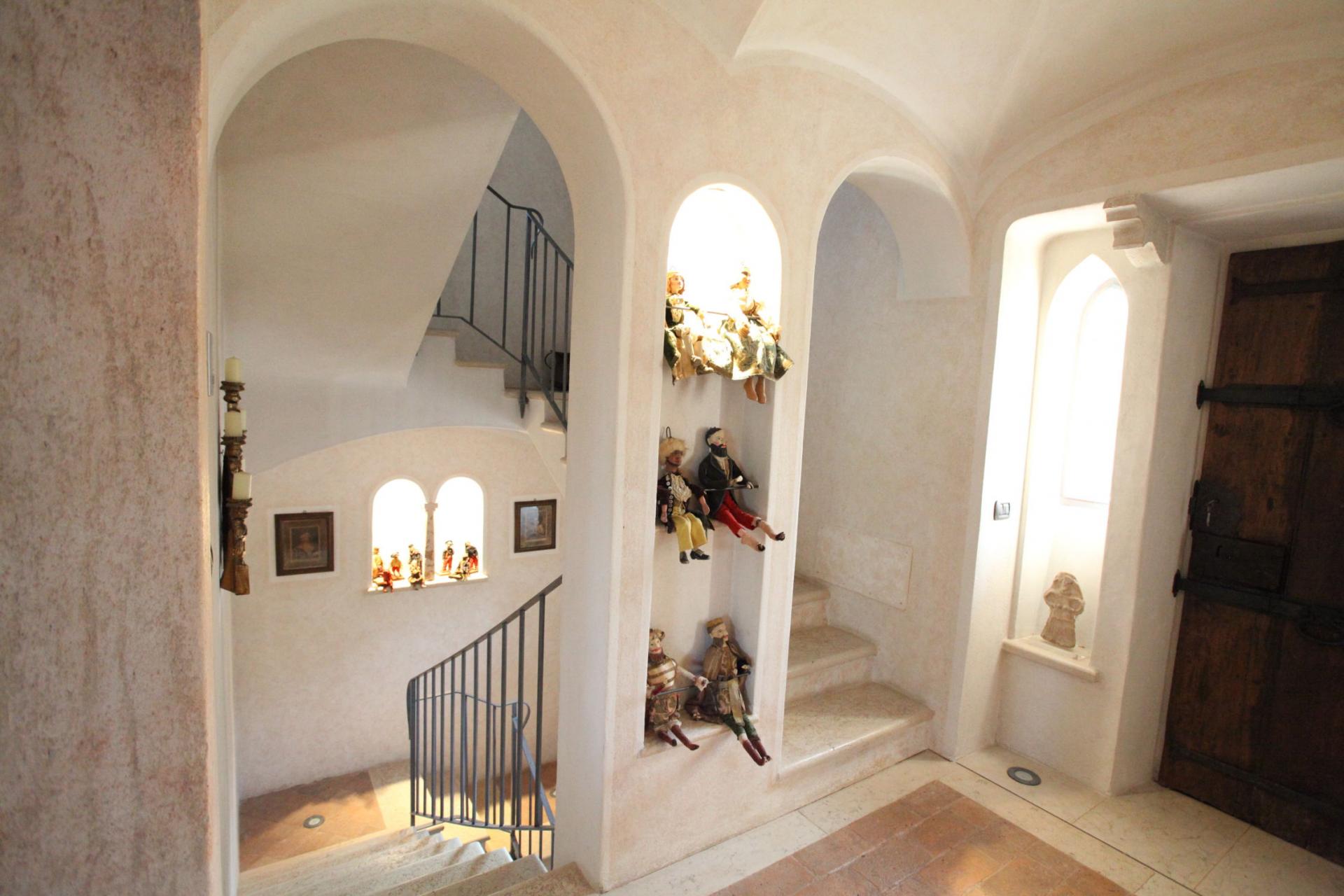 Villa nel verde sul lago 7