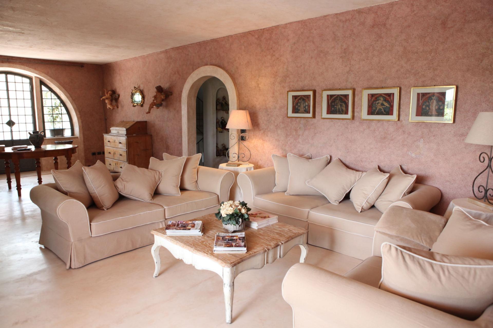 Villa nel verde sul lago 8