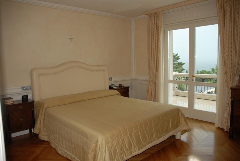Villa con vista sul Lago di Garda 10
