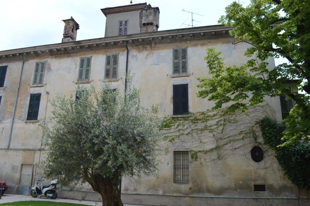  Attico in palazzo storico 2