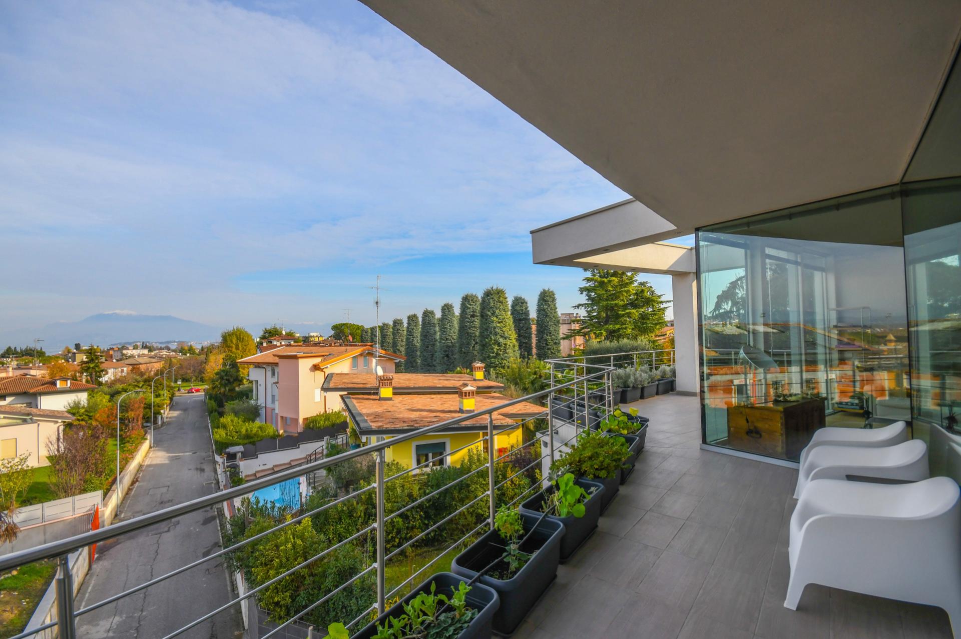 villa moderna in vendita Desenzano del Garda